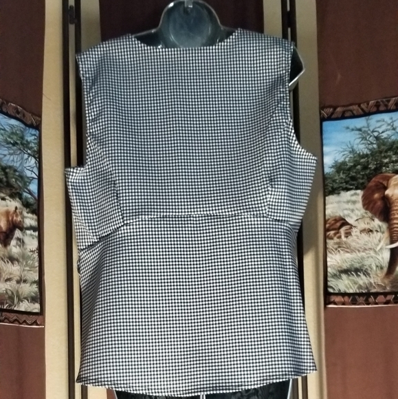 Women's Jules Leopold Top, size XL, blk & white. - Picture 2 of 5